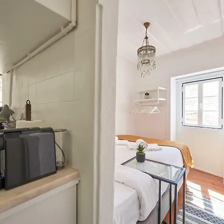 Lejlighed Alfama Light-filled Apartment, By Timecooler Lisboa