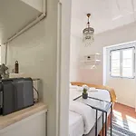 Апартаменты Alfama Light-filled Apartment, By Timecooler Лиссабон