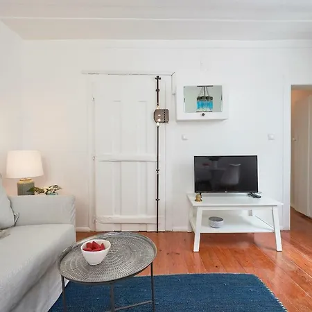 Apartamento Alfama Light-filled Apartment, By Timecooler Lisboa